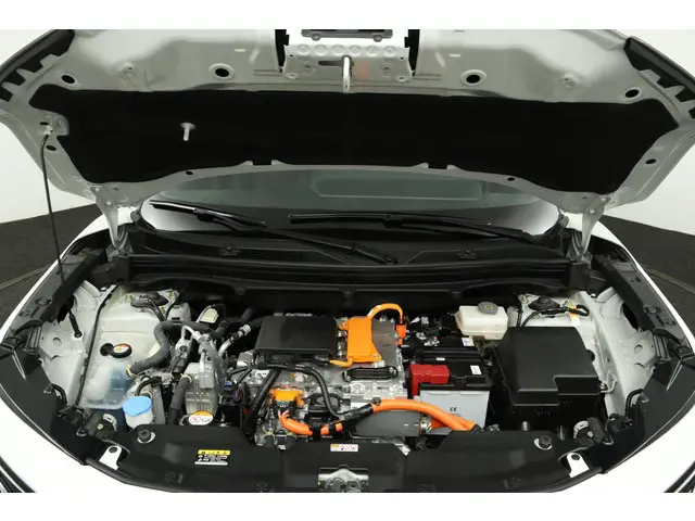 Toyota Urban Cruiser Executive 61 kWh 2026 Elektrisch 35