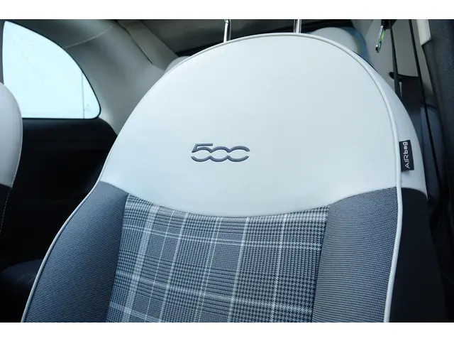 Fiat 500C 1.2 Lounge 2019 Benzine 12