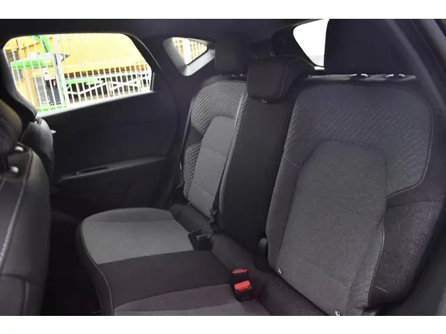 Renault Captur TCe 90 techno 2024 Benzine 11