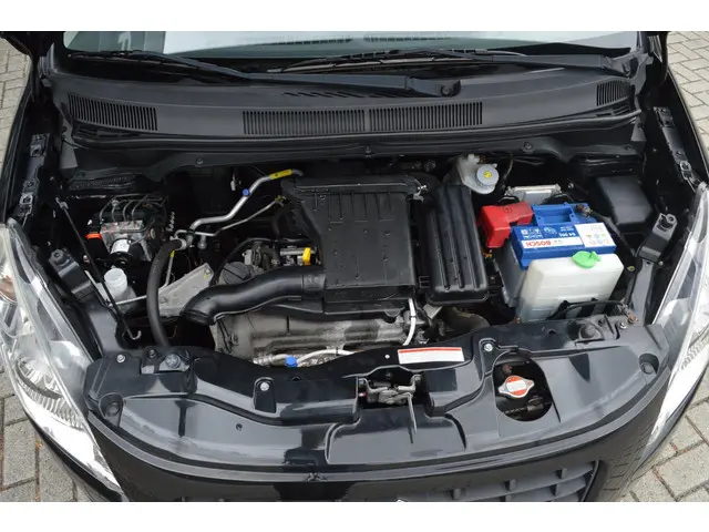 Suzuki Splash 1.0 VVT Comfort EASSS 2015 Benzine 10