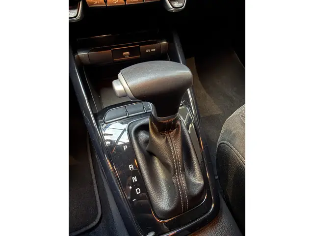 Kia Stonic 1.0 T-GDi MHEV GT-Line 2025 Benzine 12