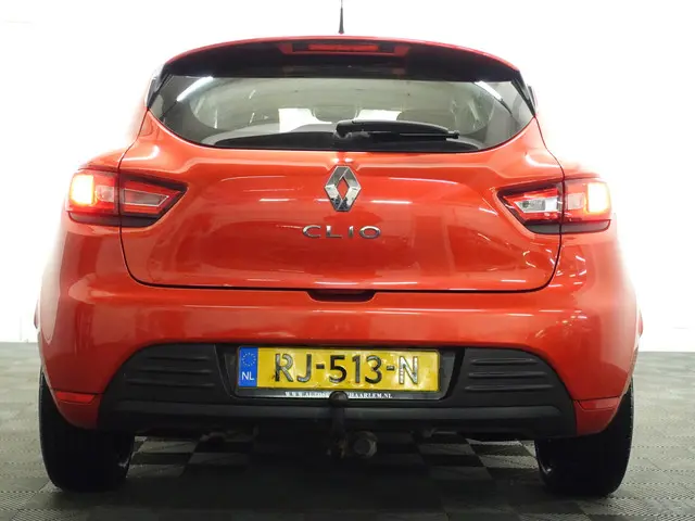 Renault Clio 0.9 TCe Sport- 2017 Benzine 24