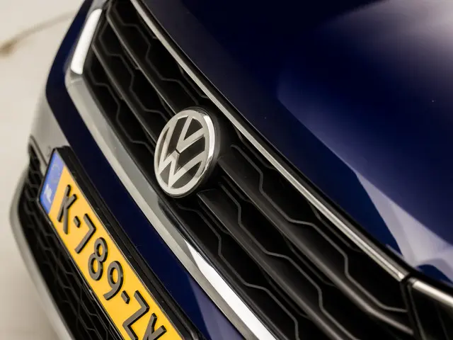 Volkswagen T-Roc 1.5 TSI Sport 2019 Benzine 38