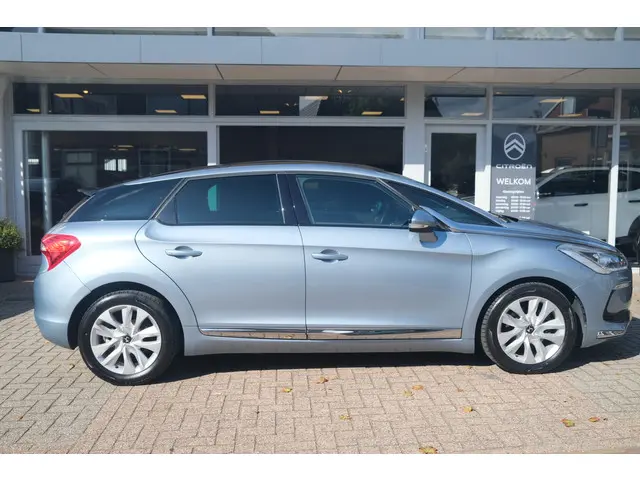 Citroën DS5 THP 155 Executive Automaat-6 2013 Benzine 24