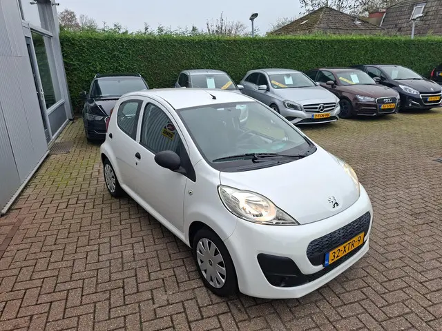 Peugeot 107 1.0 Airco Rijklaar 2012 Benzine 19