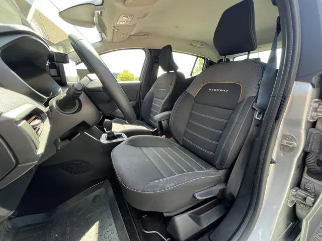 Dacia Sandero Stepway 1.0 TCe 90 CVT Comfort 2021 Benzine 7