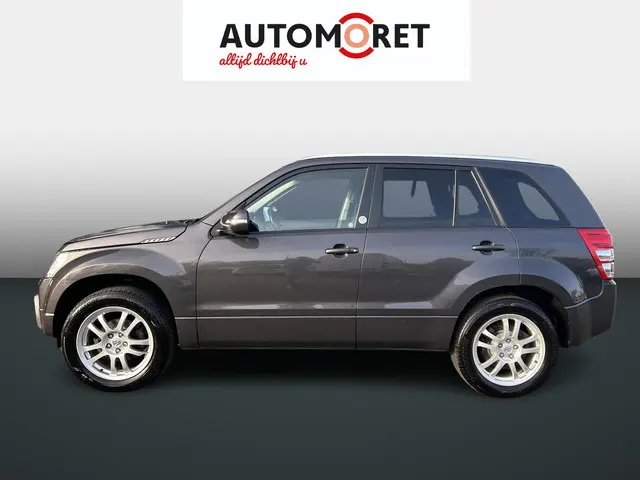 Suzuki Grand Vitara 2.4 Exclusive 2013 Benzine