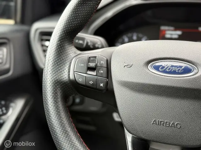 Ford Focus 1.0 EcoBoost ST Line | Carplay | PDC | 2020 Benzine 8
