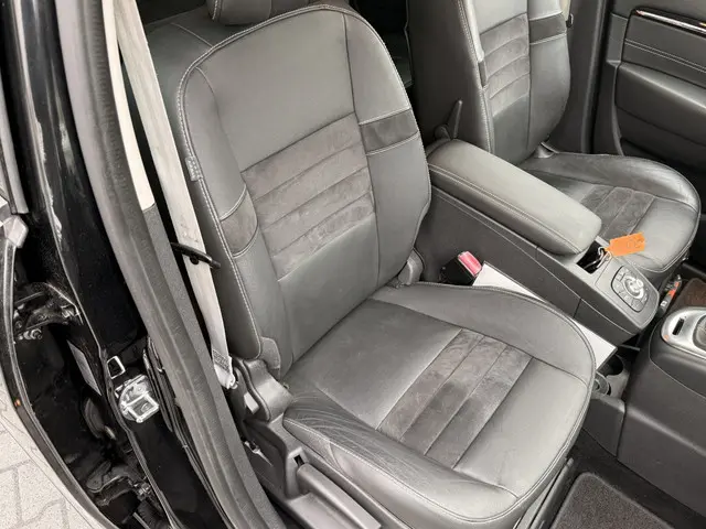 Renault Scénic 1.2 TCe Bose 2014 Benzine 28