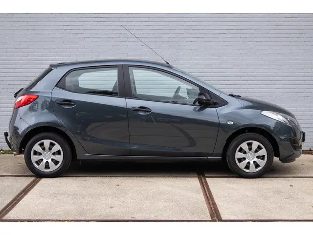 Mazda 2 1.3 Cool 2013 Benzine 3