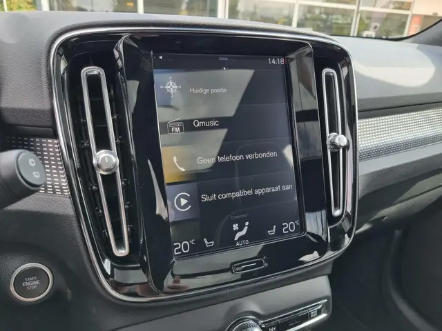 Volvo XC40 2.0 T5 AWD R-Design | PANO | LED | H&K | 2020 Benzine 22