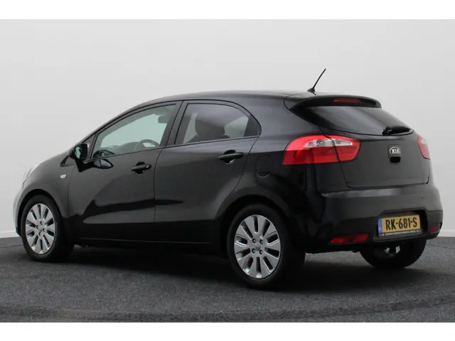 Kia Rio 1.4 CVVT ExecutiveLine 2014 Benzine 3