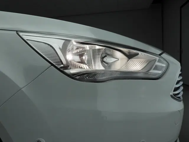 Ford C-MAX 1.0 125PK Titanium 2019 Benzine 37