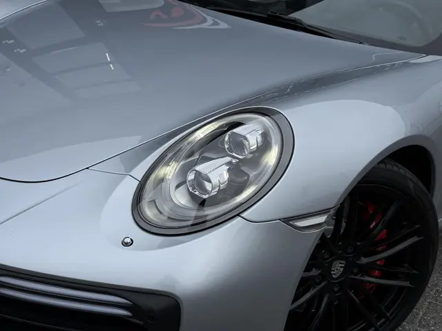Porsche 911 Cabrio 3.8 Turbo Cabrio 2016 Benzine 30