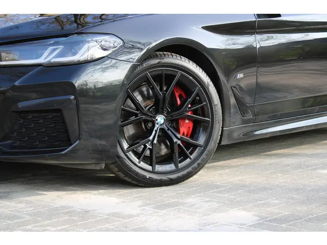 BMW 5 Serie Touring 540i xDrive Touring 2022 Benzine 10