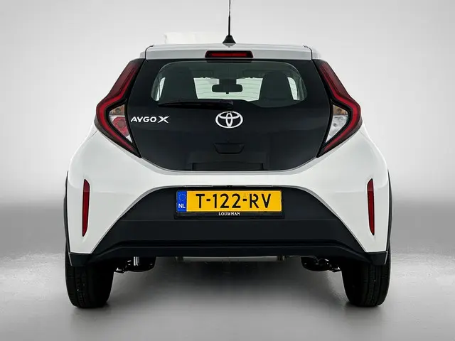 Toyota Aygo X 1.0 VVT-i S-CVT Play 2023 Benzine 23