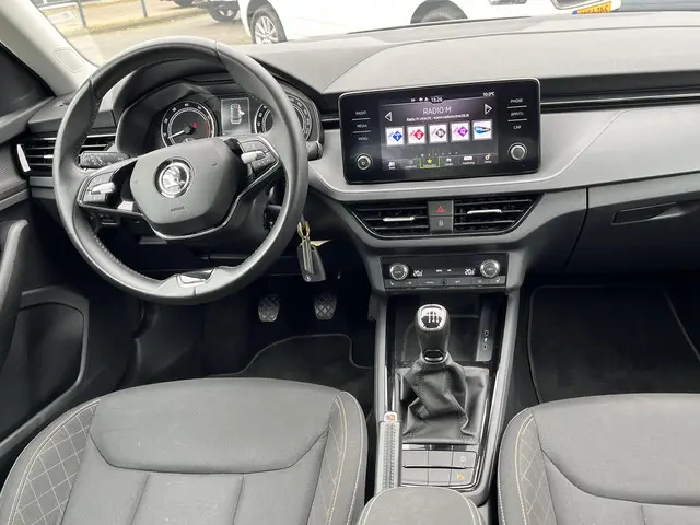 Škoda Kamiq 1.5 TSi ACT Business 2021 Benzine 12