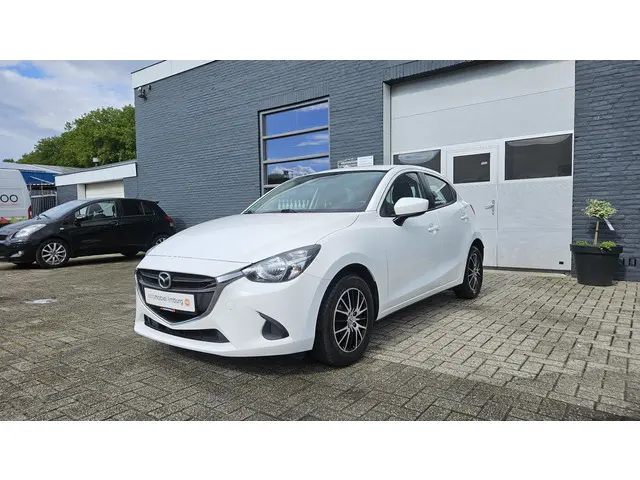Mazda 2 1.5 Skyactiv-G Intro Edition 2016 Benzine 9