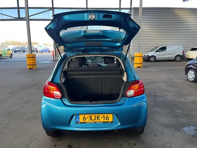 Mitsubishi Space Star 1.0 Inform 2014 Benzine 8
