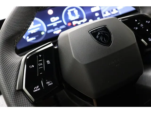 Peugeot 3008 1.2 Hybrid 136 GT 2024 Hybride Benzine 21