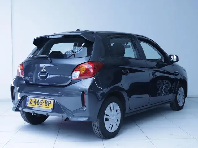 Mitsubishi Space Star 1.2 Connect+ 2024 Benzine 2