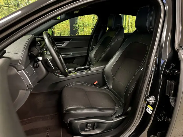 Jaguar XF 2.0 Prestige 2019 Benzine 10
