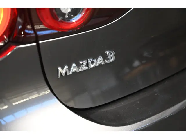 Mazda 3 e-SkyActiv-G 140 automaat Homura 2025 Benzine 8