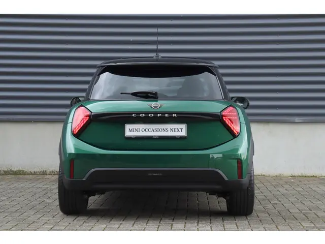 MINI 3-Deurs Cooper C 2024 Benzine 4
