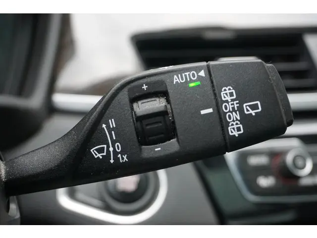 BMW X1 xDrive25e 2022 Hybride Benzine 19