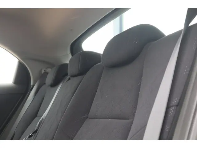 Honda Civic 1.8 Sport 2012 Benzine 10