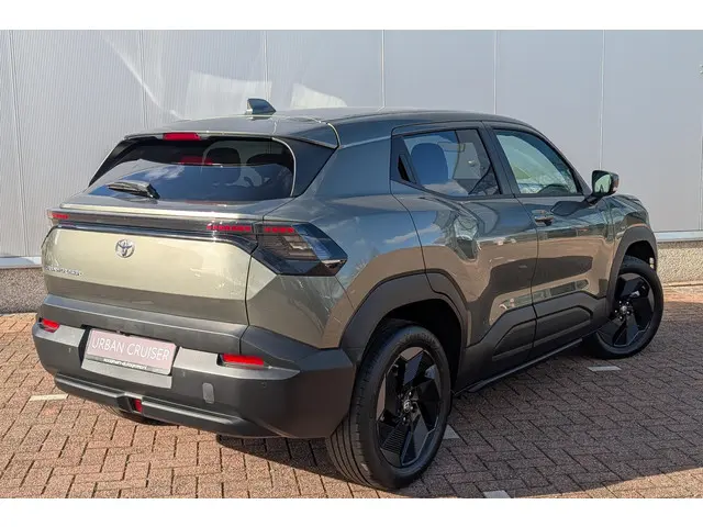 Toyota Urban Cruiser Dynamic 61 kWh 2026 Elektrisch 7
