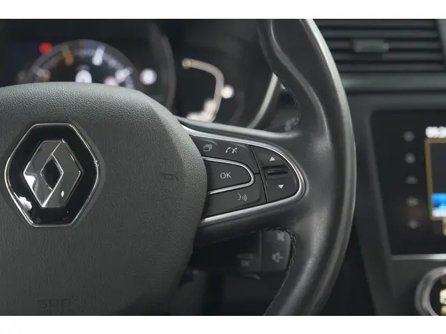 Renault Kadjar TCe 140 Intens 2019 Benzine 37