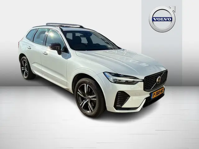 Volvo XC60 2.0 B5 R-Design 2022 Benzine 4