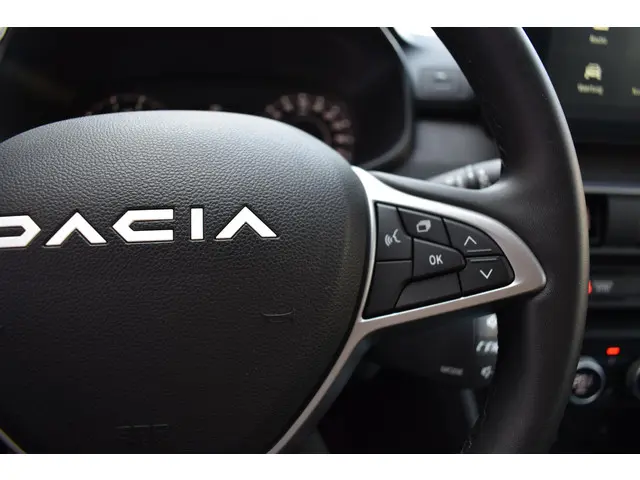 Dacia Sandero TCe 90 Extreme 2023 Benzine 23