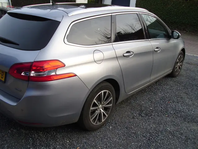 Peugeot 308 SW 1.2 PureTech Allure 2016 Benzine 9