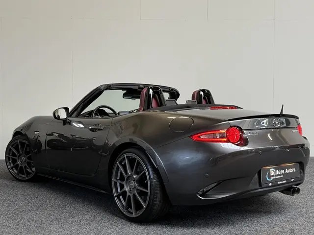 Mazda MX-5 2