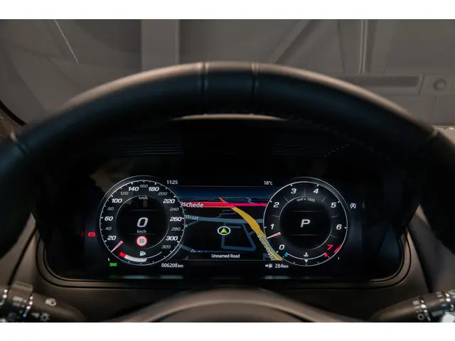 Jaguar F-Type P575 AWD R 75 2023 Benzine 15