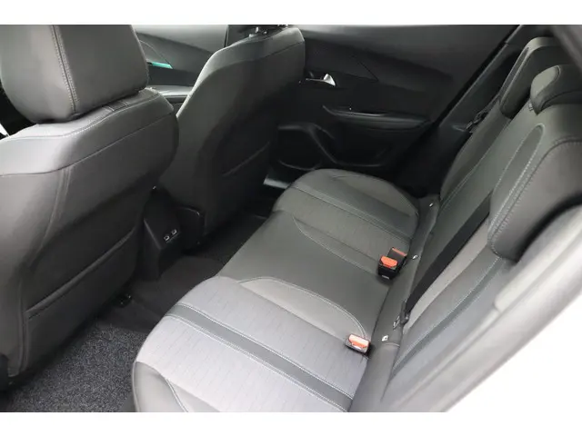 Peugeot e-2008 EV Allure Pack 50 kWh 2022 Elektrisch 15