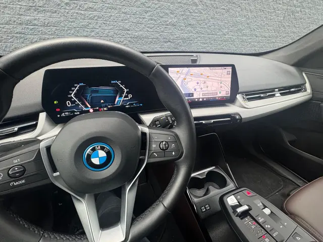 BMW X1 XDrive25e 2024 Hybride Benzine 27