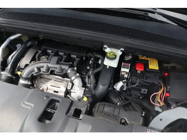 Citroën Grand C4 Picasso 1.6 THP Business 2015 Benzine 35