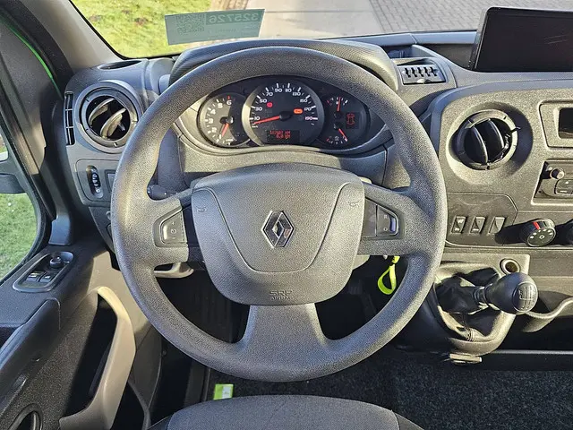 Renault Master 2.3 2018 Diesel 12