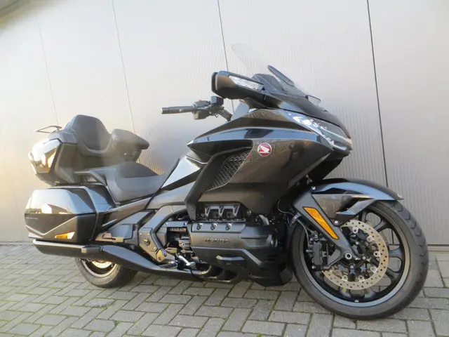 Honda GL 1800 Gold Wing Touring 2021 Benzine 3