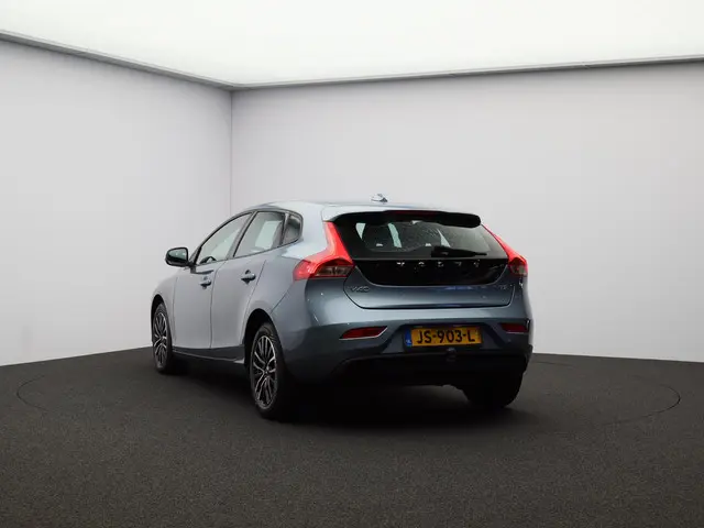 Volvo V40 2.0 T2 Nordic+ 2016 Benzine 18