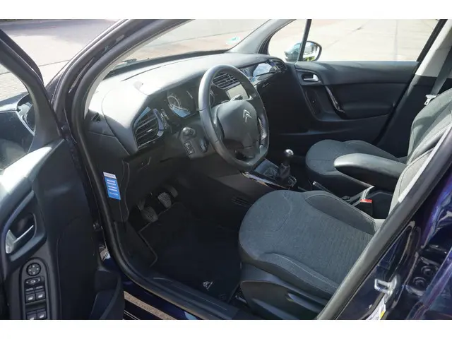 Citroën C3 1.2 PureTech Collection 2016 Benzine 7