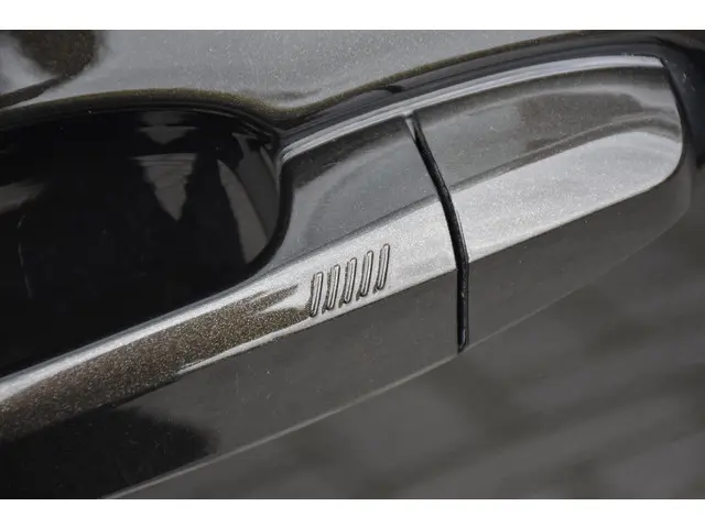 BMW X2 sDrive20i High Executive 2018 Benzine 16