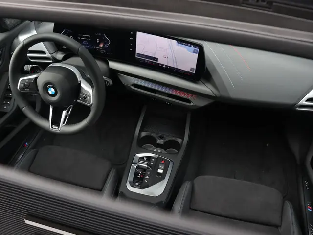 BMW 1 Serie 5-deurs 120 2025 Benzine 16