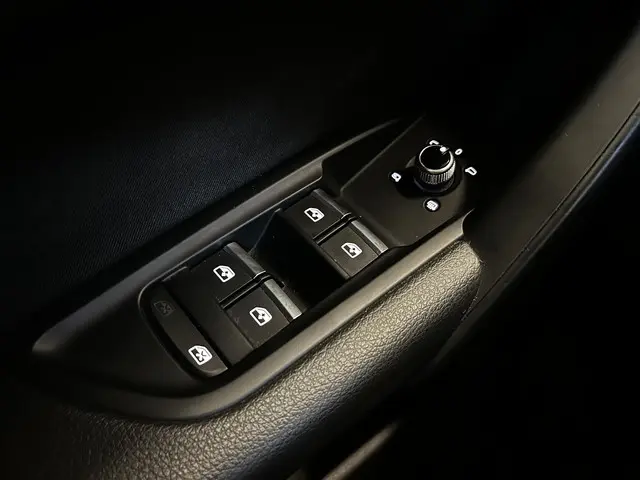 Audi Q5 50 TFSI e S edition 2020 Hybride Benzine 30