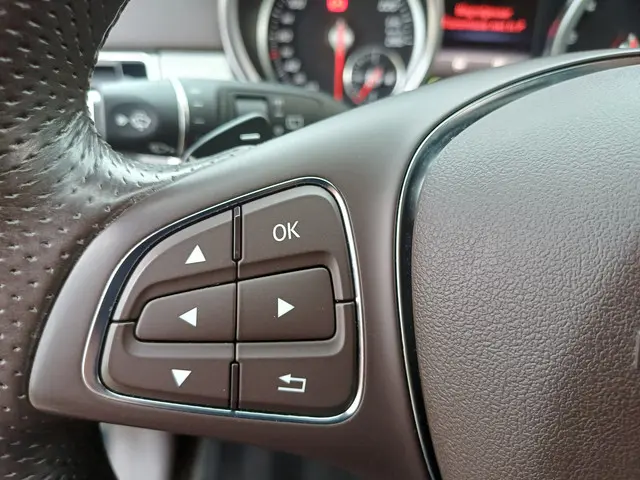 Mercedes-Benz GLE 500 e 4MATIC 2017 Hybride Benzine 60