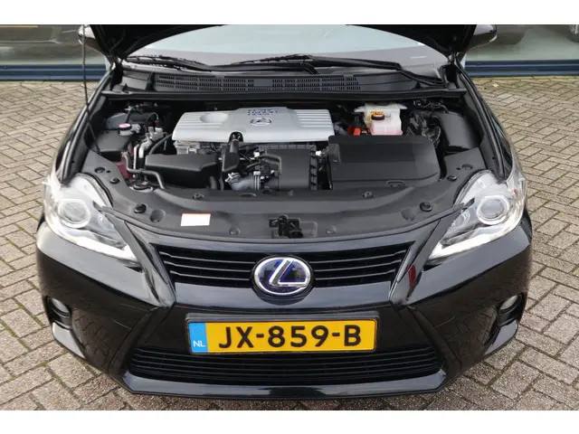 Lexus CT 200h Sport Edition 2016 Hybride Benzine 12