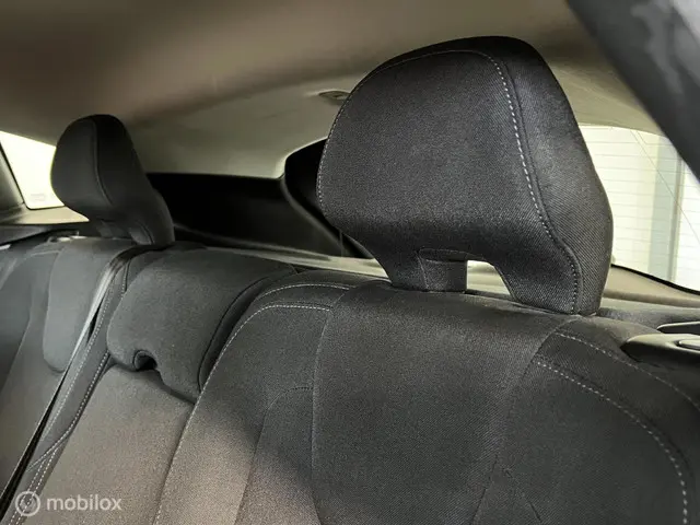Volvo V40 1.6 D2 Kinetic [ NAP navigatie pdc ] 2013 Diesel 11